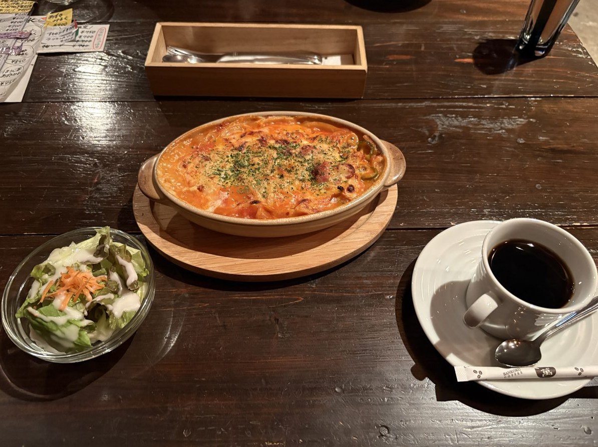 ナポリグラタンとサラダとコーヒー