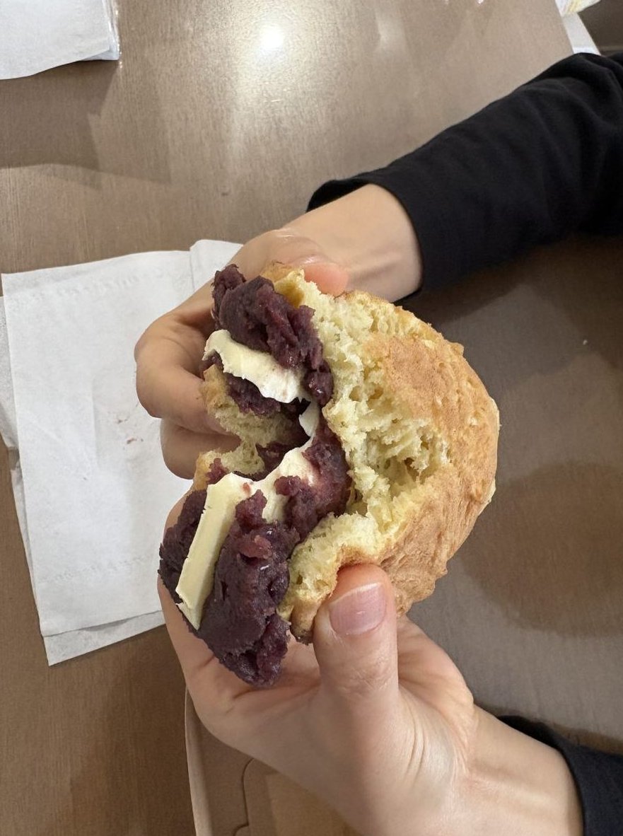 天然氷菓 そよぎのあんバターのたい焼きの断面